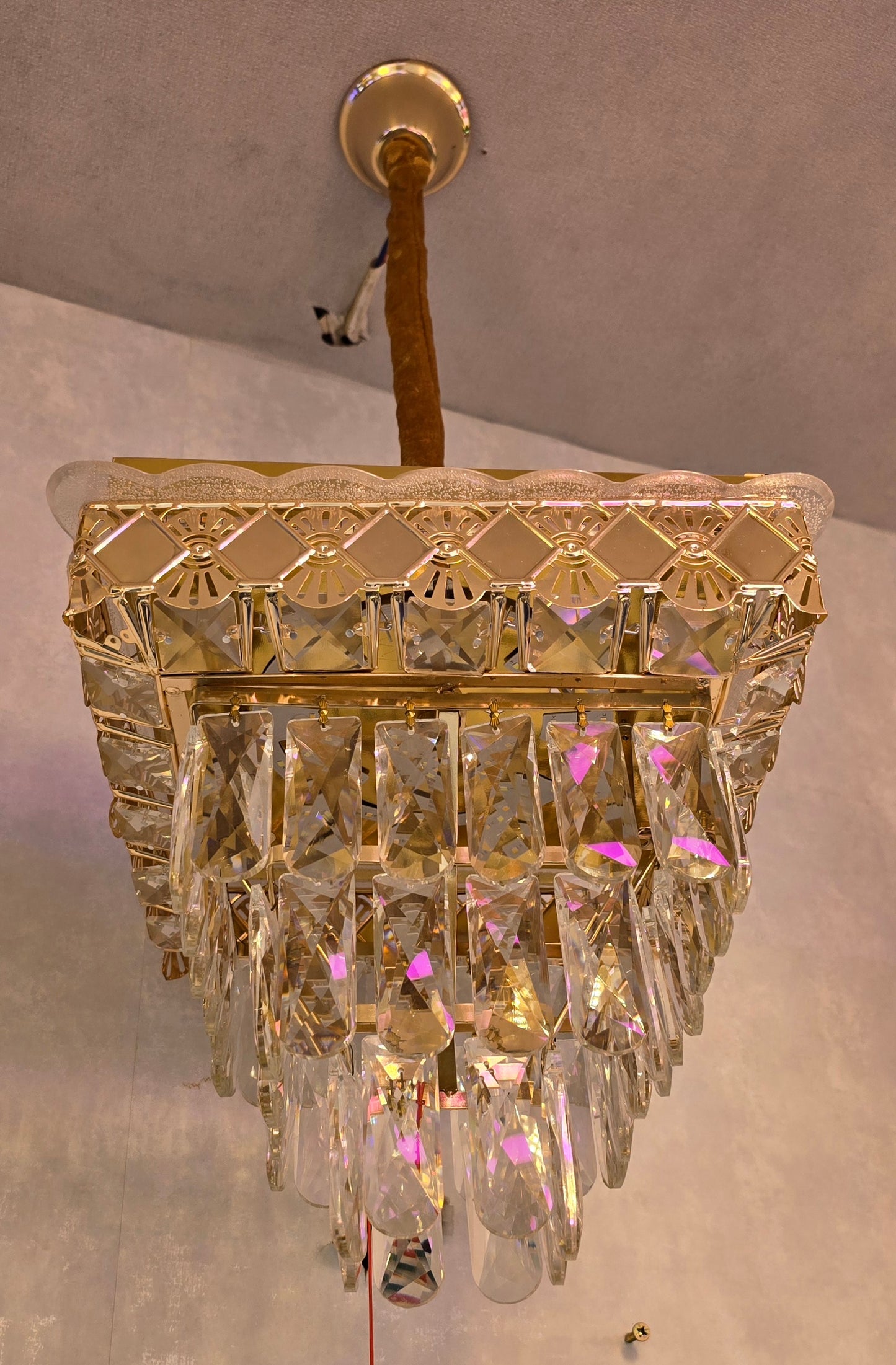 Crystal Vortex Chandelier – Spiral Crystal Ceiling Light Pakistan