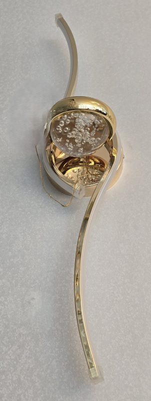 Elegant Wall Sconce