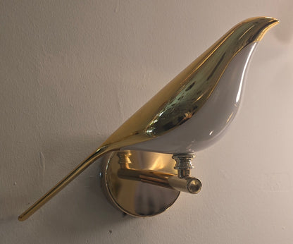 Bird Scape – Modern Decorative Wall Light                                                                                                                    Upgrade Your Home with Elegant, Modern Lighting ✨