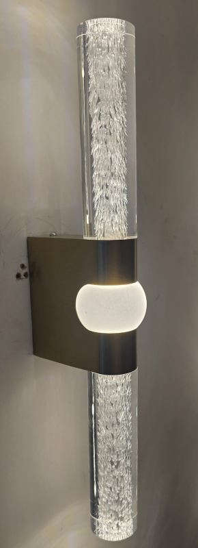 Sleek Illumina Wall Sconce