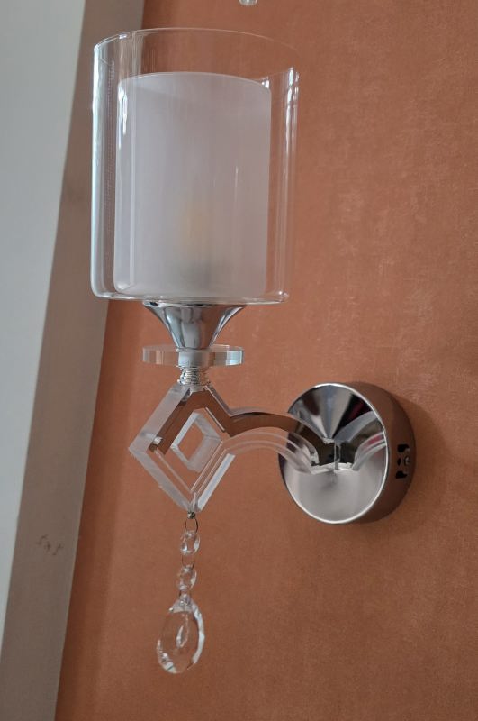 Fungi Glow – Wall Sconce with Frosted Glass Shade