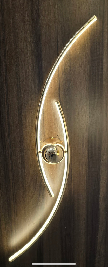 Elegant Wall Sconce