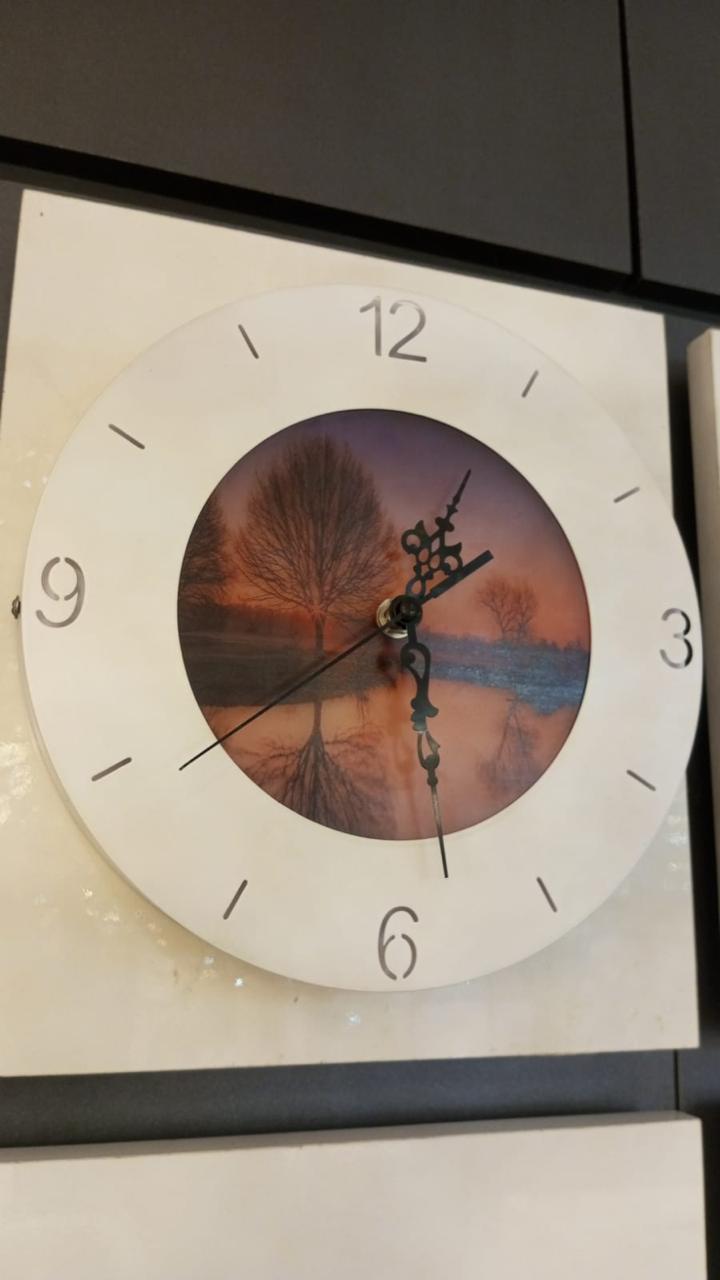 GLOFLO CLOCK